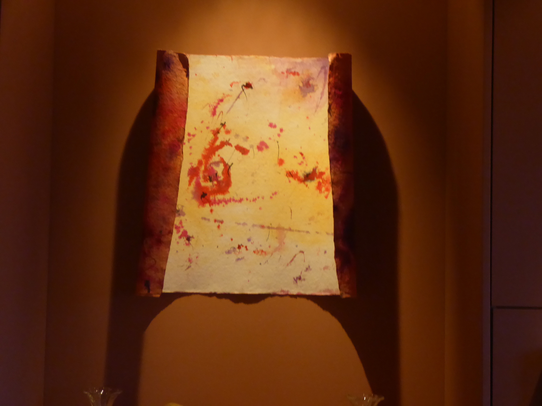 Shell — im Raum, 2018, Mixed Media auf Büttenpapier, 100.0 × 70.0 cm