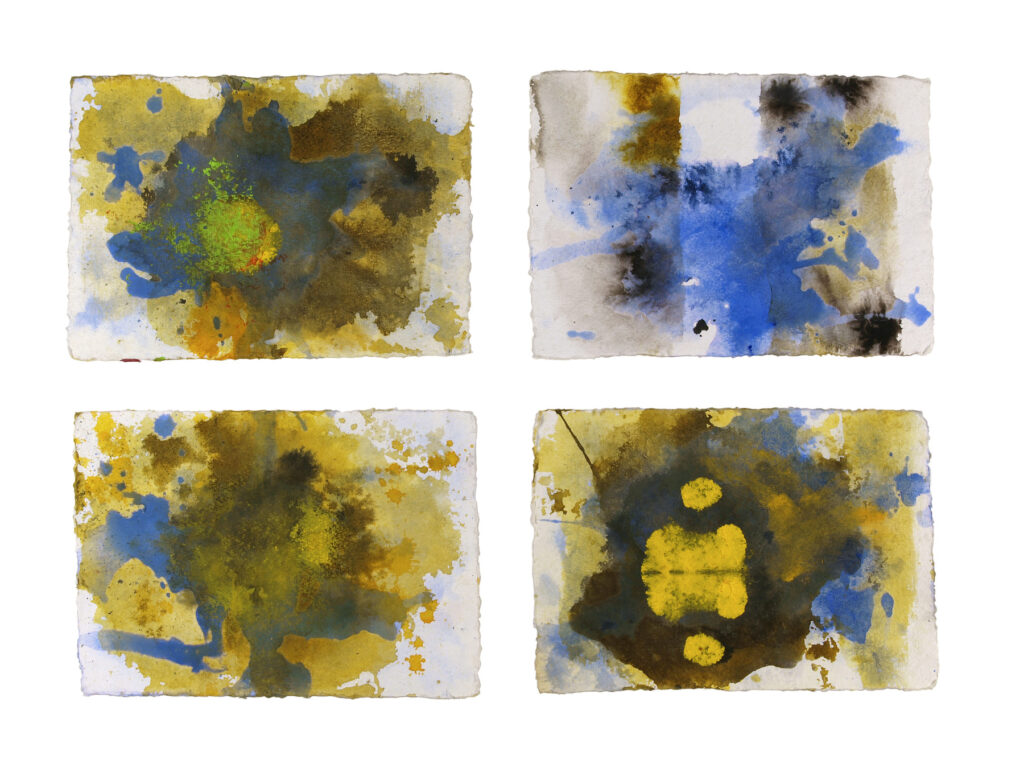 Four Plus, 2015, Mixed Media auf Büttenpapier, 4 à 22.0 × 30.0 cm